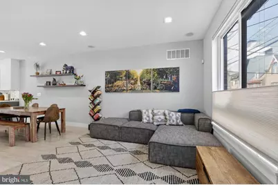 722 E Thompson Street, Philadelphia, PA 19125 - Photo 2