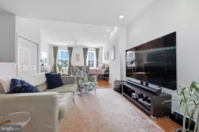 752 S 15th Street, Philadelphia, PA 19146 - Photo 18