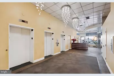 1100 Vine Street #P301, Philadelphia, PA 19107 - Photo 32