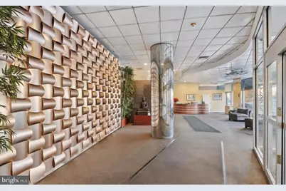 1100 Vine Street #P301, Philadelphia, PA 19107 - Photo 2