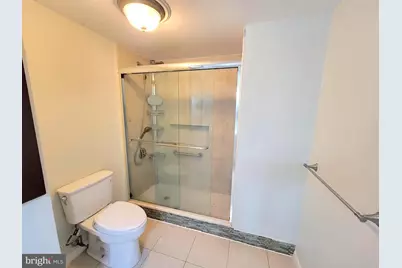 1100 Vine Street #P301, Philadelphia, PA 19107 - Photo 24
