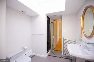 421 S 20th St, Philadelphia, PA 19146 - Photo 22