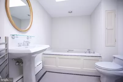 421 S 20th Street, Philadelphia, PA 19146 - Photo 20