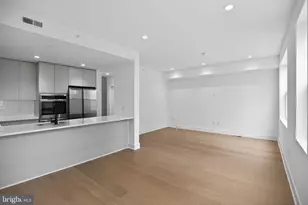 635 N 7th St, Philadelphia, PA 19123 - Photo 6