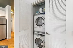 224 Church St, Philadelphia, PA 19106 - Photo 4