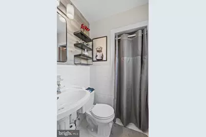 1044 Bloomfield Avenue, Philadelphia, PA 19115 - Photo 24