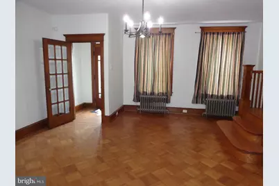 137 Jamestown Avenue, Philadelphia, PA 19127 - Photo 2