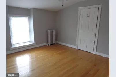 137 Jamestown Avenue, Philadelphia, PA 19127 - Photo 10