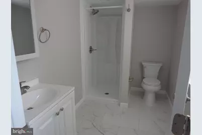 137 Jamestown Avenue, Philadelphia, PA 19127 - Photo 16