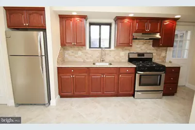 1927 S 10th Street #1ST FLOOR, Philadelphia, PA 19148 - Photo 8