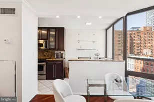 2018 Walnut St, Philadelphia, PA 19103 - Photo 12