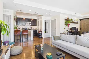 1241 Buttonwood St, Philadelphia, PA 19123 - Photo 4