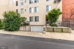 1241 Buttonwood St, Philadelphia, PA 19123 - Photo 34