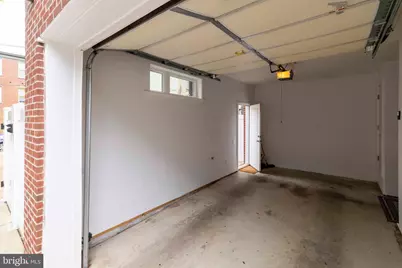 924 N 27th Street, Philadelphia, PA 19130 - Photo 20