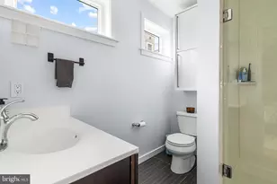 924 N 27th St, Philadelphia, PA 19130 - Photo 10