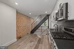 2547 Collins St, Philadelphia, PA 19125 - Photo 6