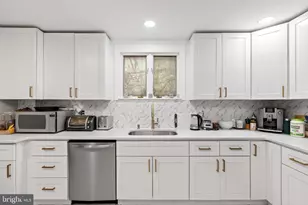 608 S Delhi St, Philadelphia, PA 19147 - Photo 12