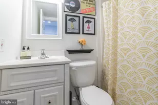 1731 Wallace St, Philadelphia, PA 19130 - Photo 24