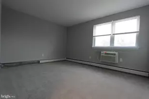 700 W Walnut Ln, Philadelphia, PA 19144 - Photo 8