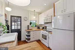 1943 S Hicks St, Philadelphia, PA 19145 - Photo 8