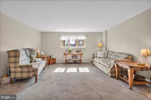 137 Meadow Ln, Philadelphia, PA 19154 - Photo 10