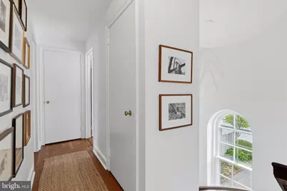 233 E Evergreen Avenue, Philadelphia, PA 19118 - Photo 8