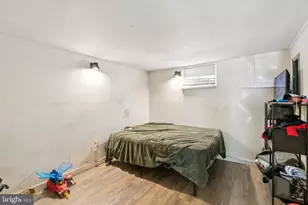 1227 W Champlost Ave, Philadelphia, PA 19141 - Photo 16