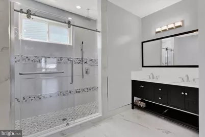 2652 E Norris Street, Philadelphia, PA 19125 - Photo 28
