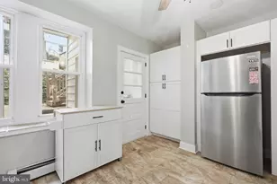 353 Hermitage St, Philadelphia, PA 19128 - Photo 10