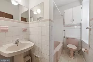 353 Hermitage St, Philadelphia, PA 19128 - Photo 18