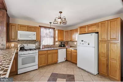 7039 Crease Lane, Philadelphia, PA 19128 - Photo 8