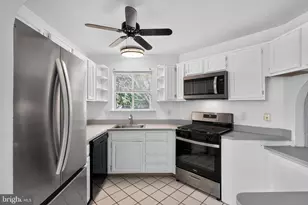 154 Benjamin Ct, Philadelphia, PA 19114 - Photo 8