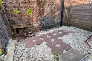 923 N 28th St, Philadelphia, PA 19130 - Photo 12