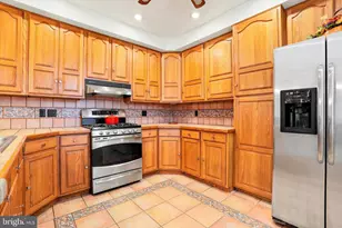 521 Mifflin St, Philadelphia, PA 19148 - Photo 1