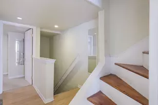 731 Carpenter St, Philadelphia, PA 19147 - Photo 12