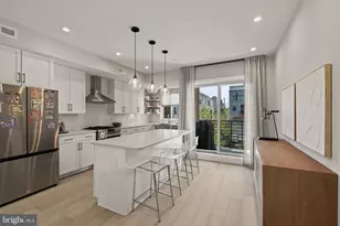 2164 Dreer St, Philadelphia, PA 19125 - Photo 10