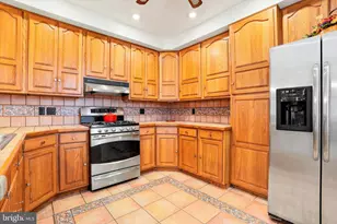 521 Mifflin St, Philadelphia, PA 19148 - Photo 1