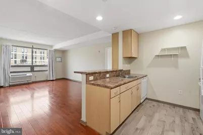 815 Arch Street #516, Philadelphia, PA 19107 - Photo 4