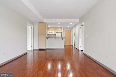 815 Arch Street #516, Philadelphia, PA 19107 - Photo 8