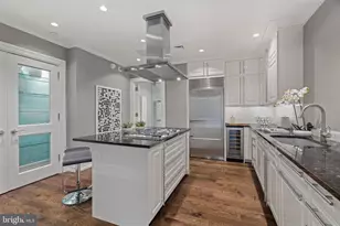 130 S 18th St, Philadelphia, PA 19103 - Photo 14