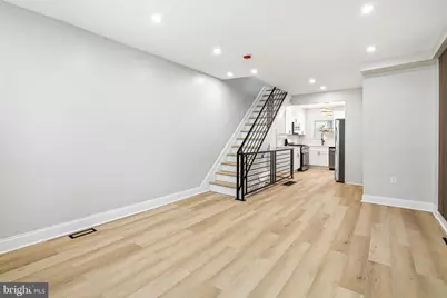 2040 Fernon Street, Philadelphia, PA 19145 - Photo 2