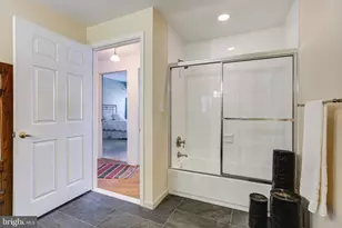 837 N 2nd St, Philadelphia, PA 19123 - Photo 24