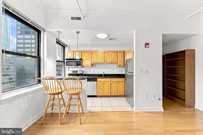 1939 Chestnut Street #8B, Philadelphia, PA 19103 - Photo 8