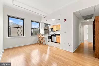 1939 Chestnut Street #8B, Philadelphia, PA 19103 - Photo 4