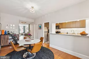 2219 Delancey Pl, Philadelphia, PA 19103 - Photo 4