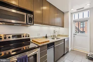 2219 Delancey Pl, Philadelphia, PA 19103 - Photo 14