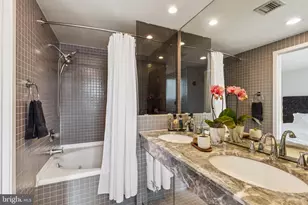 2219 Delancey Pl, Philadelphia, PA 19103 - Photo 8