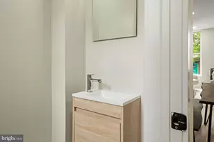 648 N 36th St, Philadelphia, PA 19104 - Photo 6
