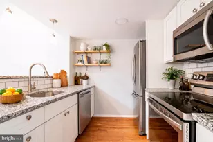 210 Church St, Philadelphia, PA 19106 - Photo 8