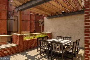 1828 Delancey Pl, Philadelphia, PA 19103 - Photo 18